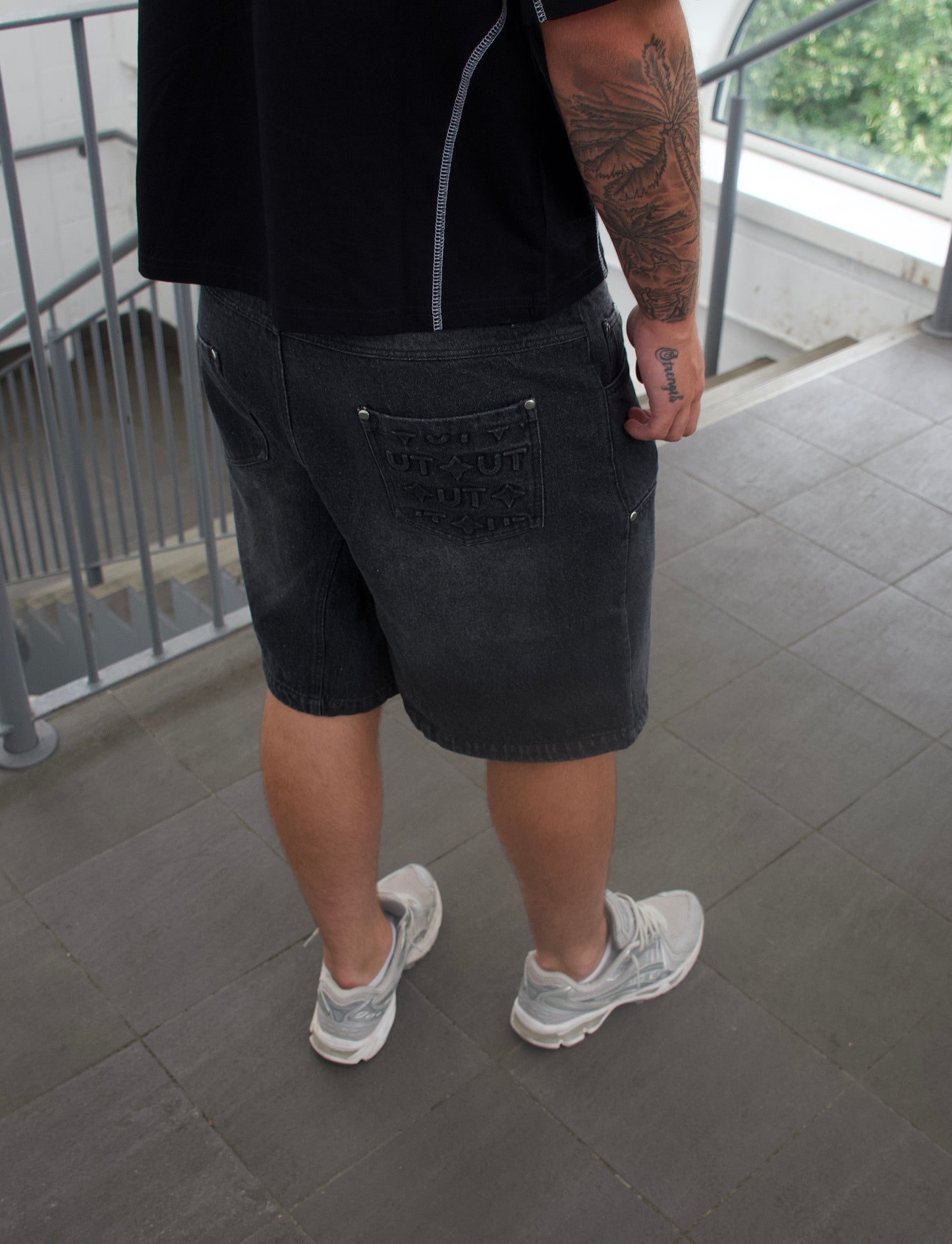 BLACK JORTS